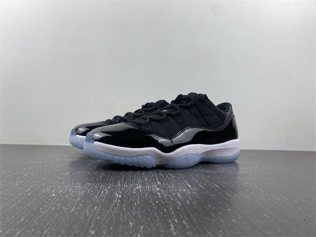 Air Jordan 11 “Space Jam