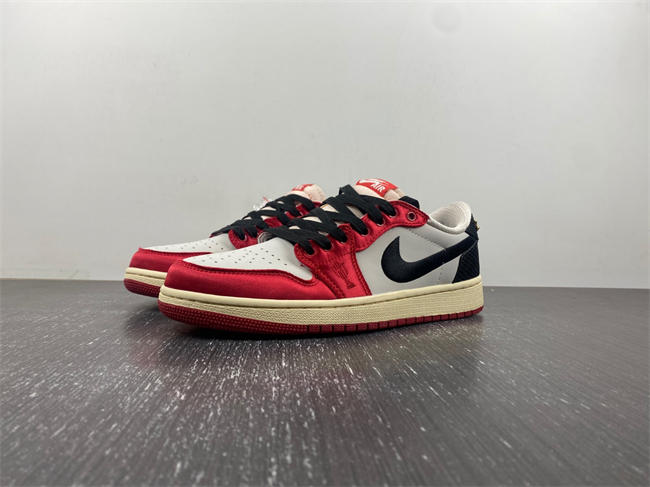 Trophy Room x Air Jordan 1 Low OG “Home”  FN0432-017