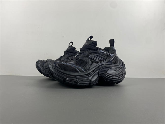 Balenciaga 911