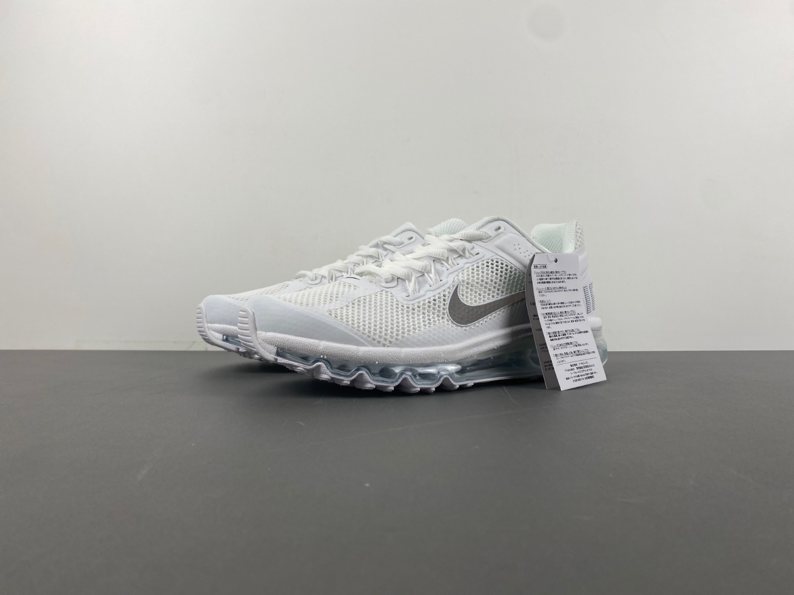 Nike Air Max 2013  HF4884-100