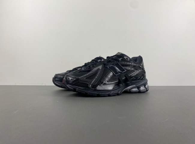 New Balance 1906A Black  M1906AF