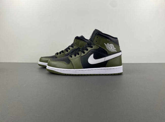 Wmns Jordan 1 Mid  BQ8426-092