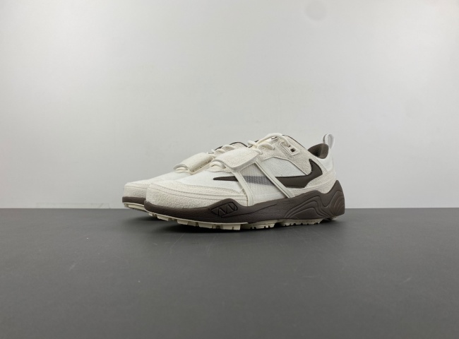 Nike Travis Scott x Nike Zoom Field Jaxx  HQ3061-101