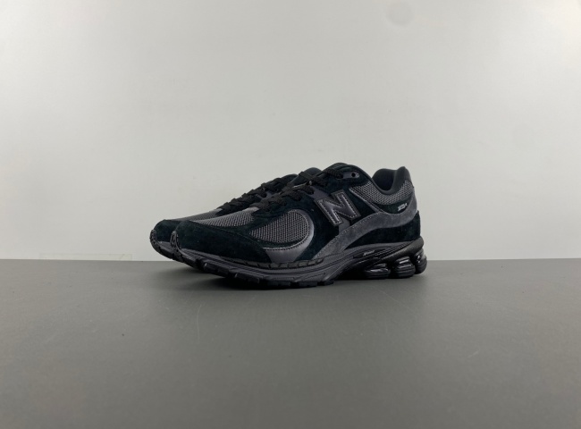 new balance NB  M2002RBL