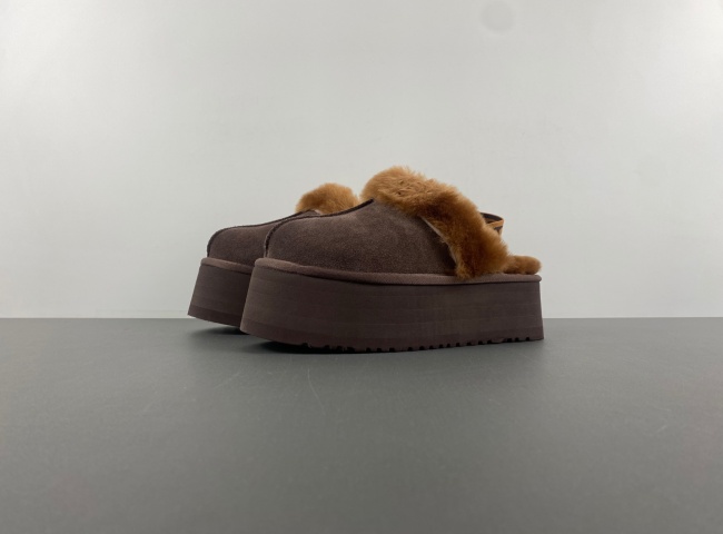 UGG  LOGO  W/1113474