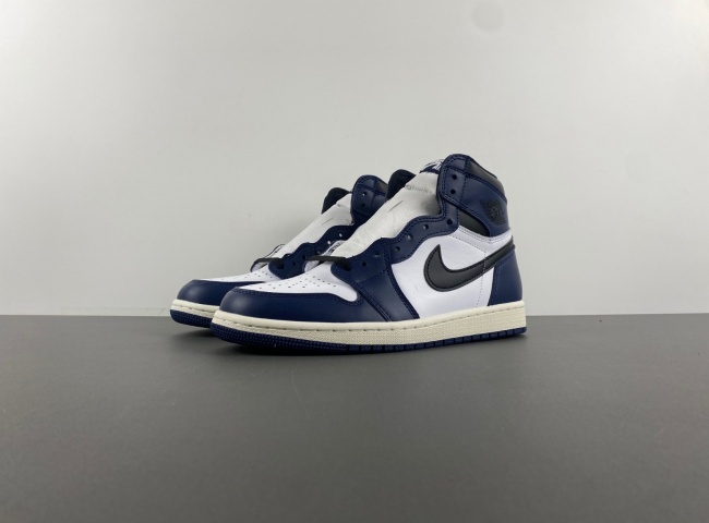 Air Jordan 1 Retro High OG   DZ5485-401