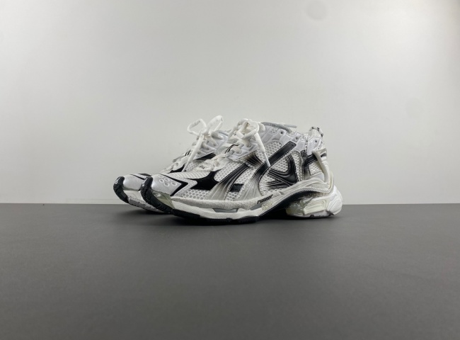 7.5Balenciaga/    772774 WRUNG 9010