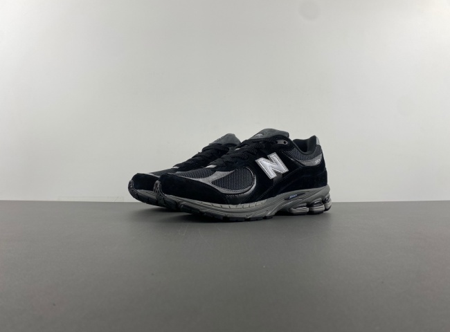new balance NB   M2002RR1