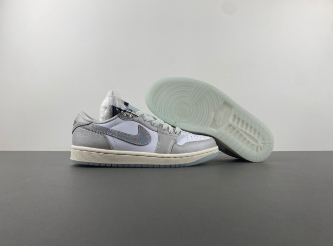 Air Jordan 1 Retro Low   HF3144-100