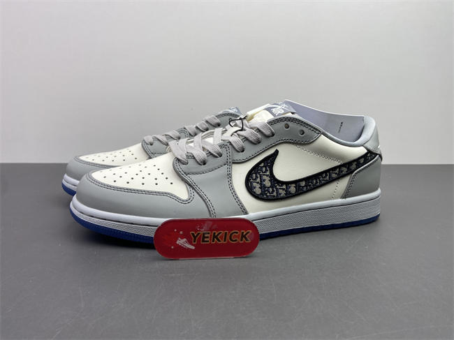 Air Jordan 1 Retro Low Dior
