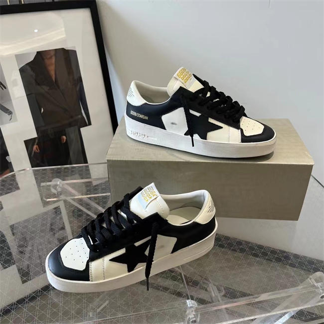 Golden Goose Sneaker