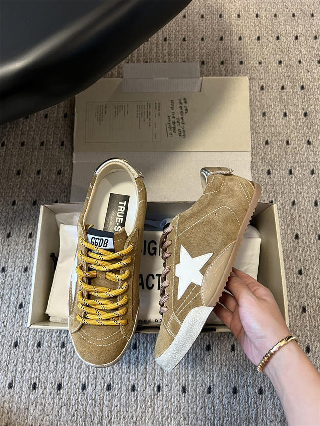 Golden Goose Sneaker
