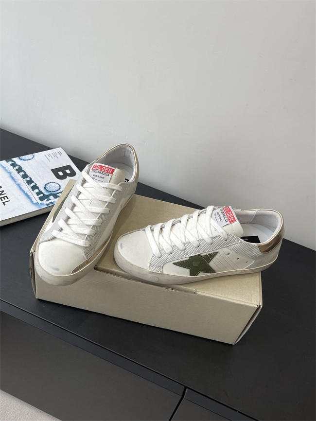 Golden Goose Sneaker