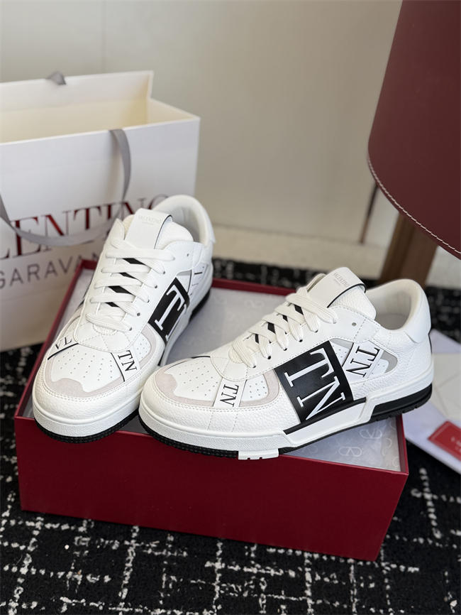 Valentino Sneakers