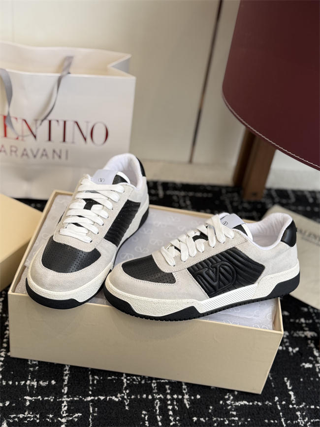 Valentino Sneakers