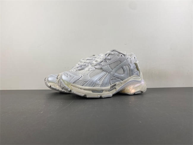 BALENCIAGA RUNNER LED 853225-WRNLD 0102