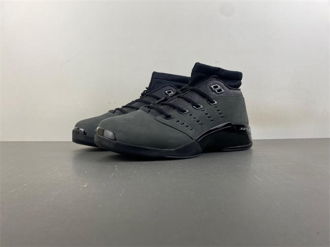 Air Jordan 17 Low 'Black Pack' IZ2638-001